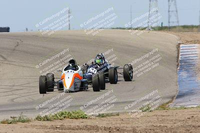 media/Apr-30-2022-CalClub SCCA (Sat) [[98b58ad398]]/Group 3/Race (Grapevine)/